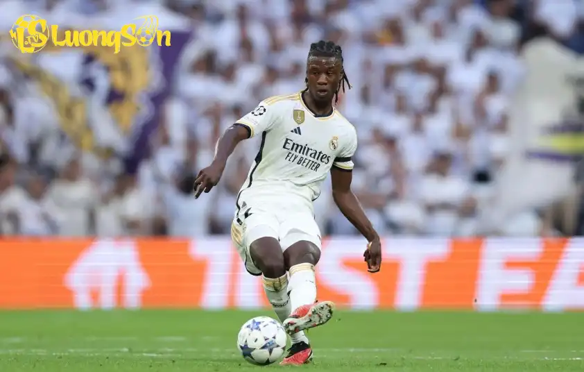 Eduardo Camavinga lọt tầm ngắm Man Utd Eduardo Camavinga lọt tầm ngắm Man Utd