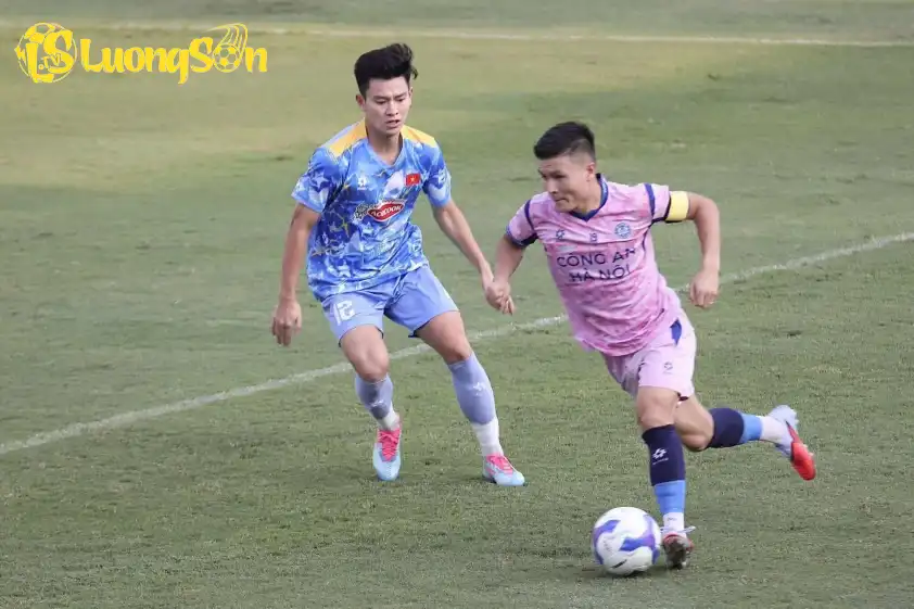 Trận đấu giao hữu quý giá với cả ĐT Việt Nam và CLB CAHN