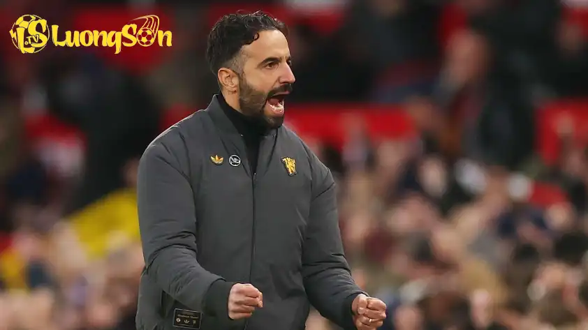 Amorim đang làm tốt nhiệm vụ của mình Amorim đang làm tốt nhiệm vụ của mình