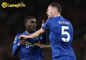 slaps michael keane everton r 10 69253918a587b